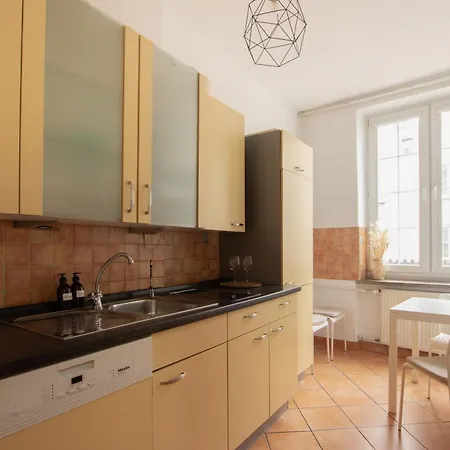 Apartment Just One Bedroom Old Town